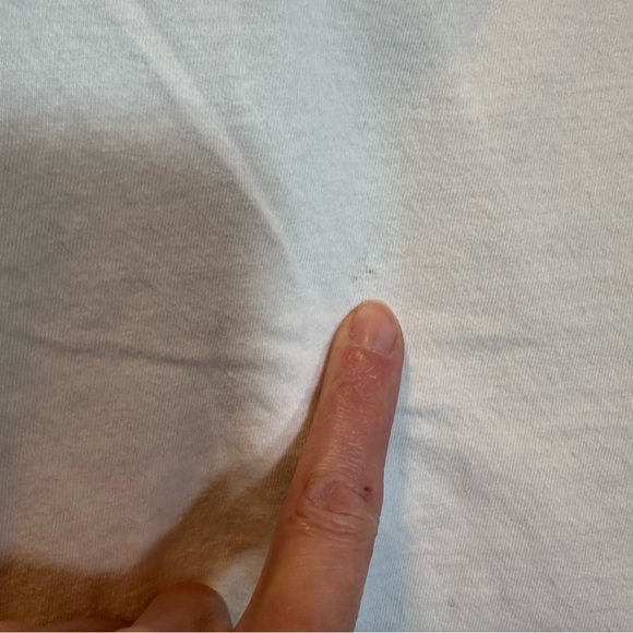U2 tee shirt live at Spear has small stain as seen in pictures 2023 - Picture 3 of 5